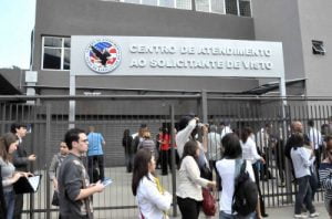 Poucas-unidades-de-postos-para-tirar-seu-visto-no-pais.
