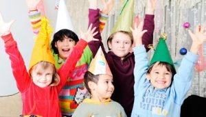 Como-divertir-os-pequenos-em-uma-festa-com-chuva