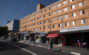 Ajudas oriundas do governo para a construção de novas moradias é vista por alguns núcleos da sociedade paulistana como algo ruim, separando a população em dois núcleos sociais pobres e ricos. conjuntos-habitacionais-e-sinonimo-de-preconceito-social